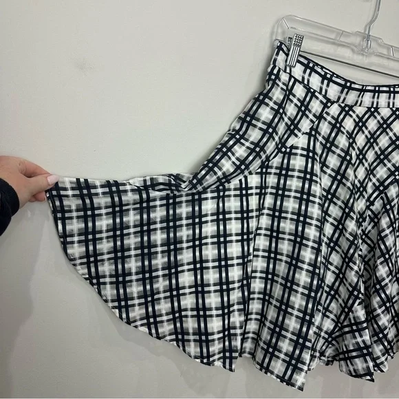 Ann Taylor Flirty Mini Skirt Black White Plaid Cotton Silk - Picture 4 of 7